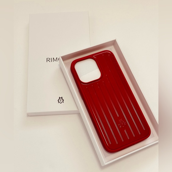 Rimowa iphone case compatible for iPhone 15 ProMax Raspberry - Picture 2 of 5